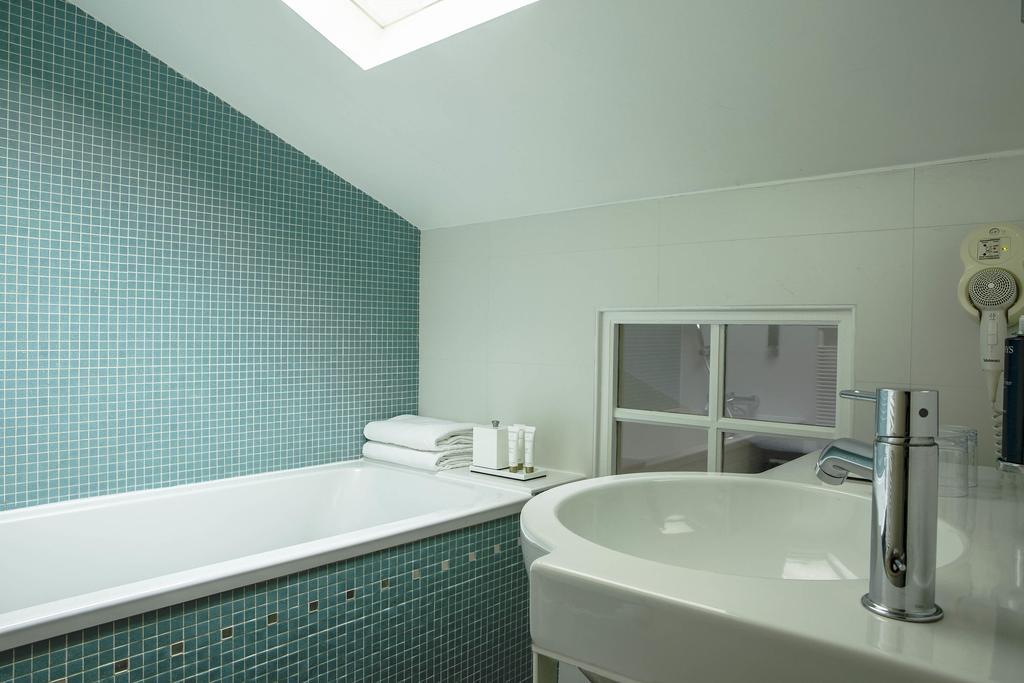 Duplex Room with Louvre View